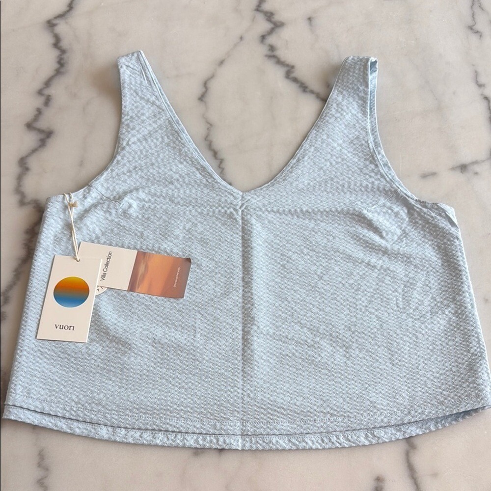 Vuori Villa Textured Crop Tank Light Mist Blue Women's Small (S) NWT 🤍✨